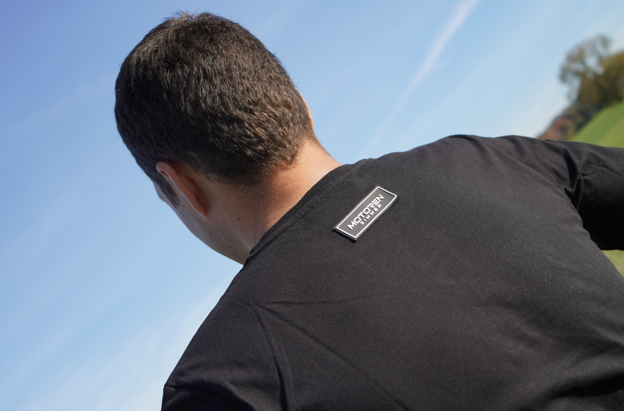 Bildschirmfoto-2022-11-11-um-14-52-01 MZ Shirt Black Logo