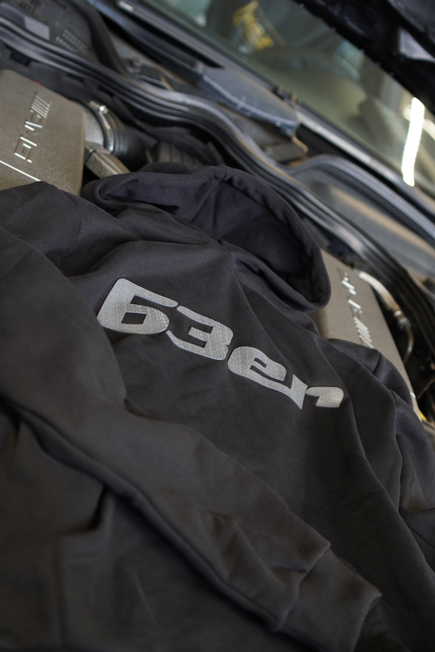 Bildschirmfoto-2023-07-06-um-14-20-16OwknEj9OrvkKk MZ 63er Hoodie