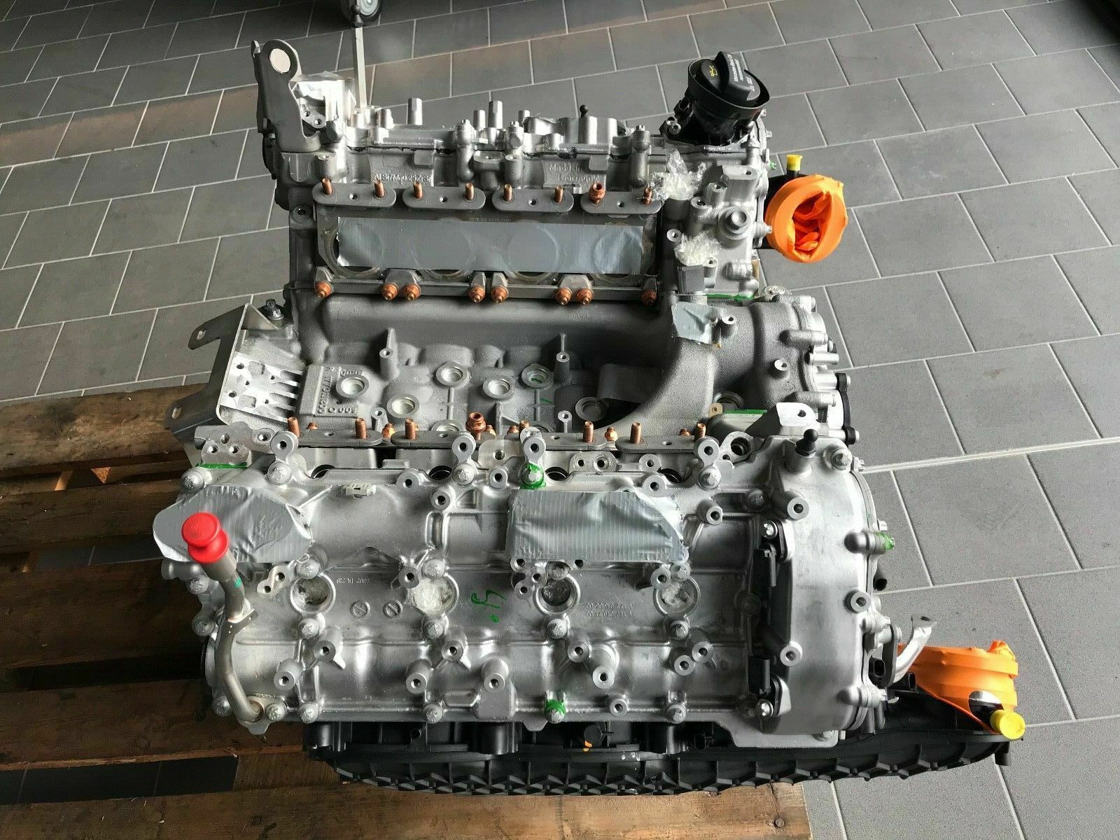 Motor M177 C63 W205 177980 Motor