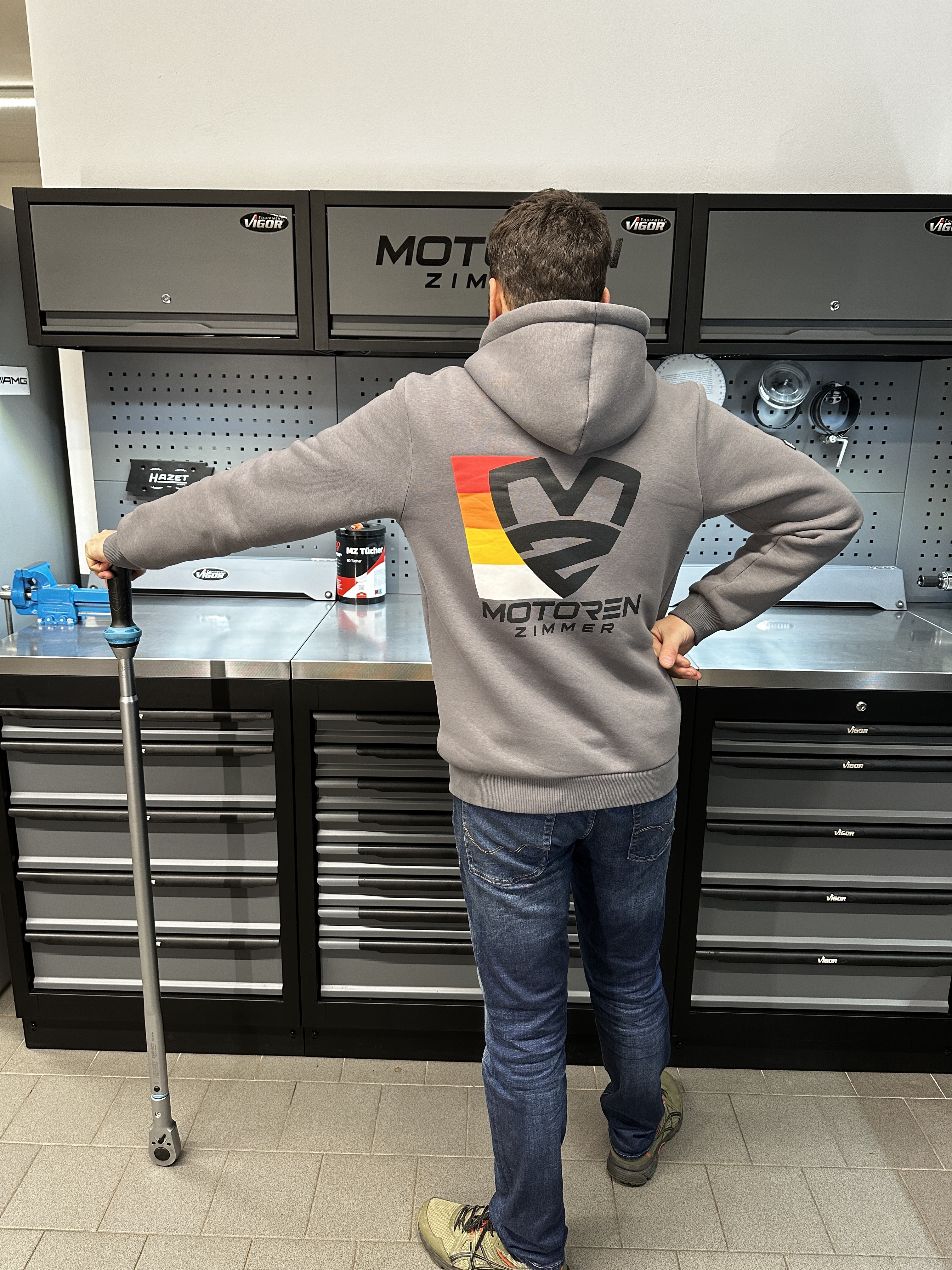 IMG_5005Gfbjv3ZAruKNQ T-Shirt + Zip-Hoodiejacke im Set